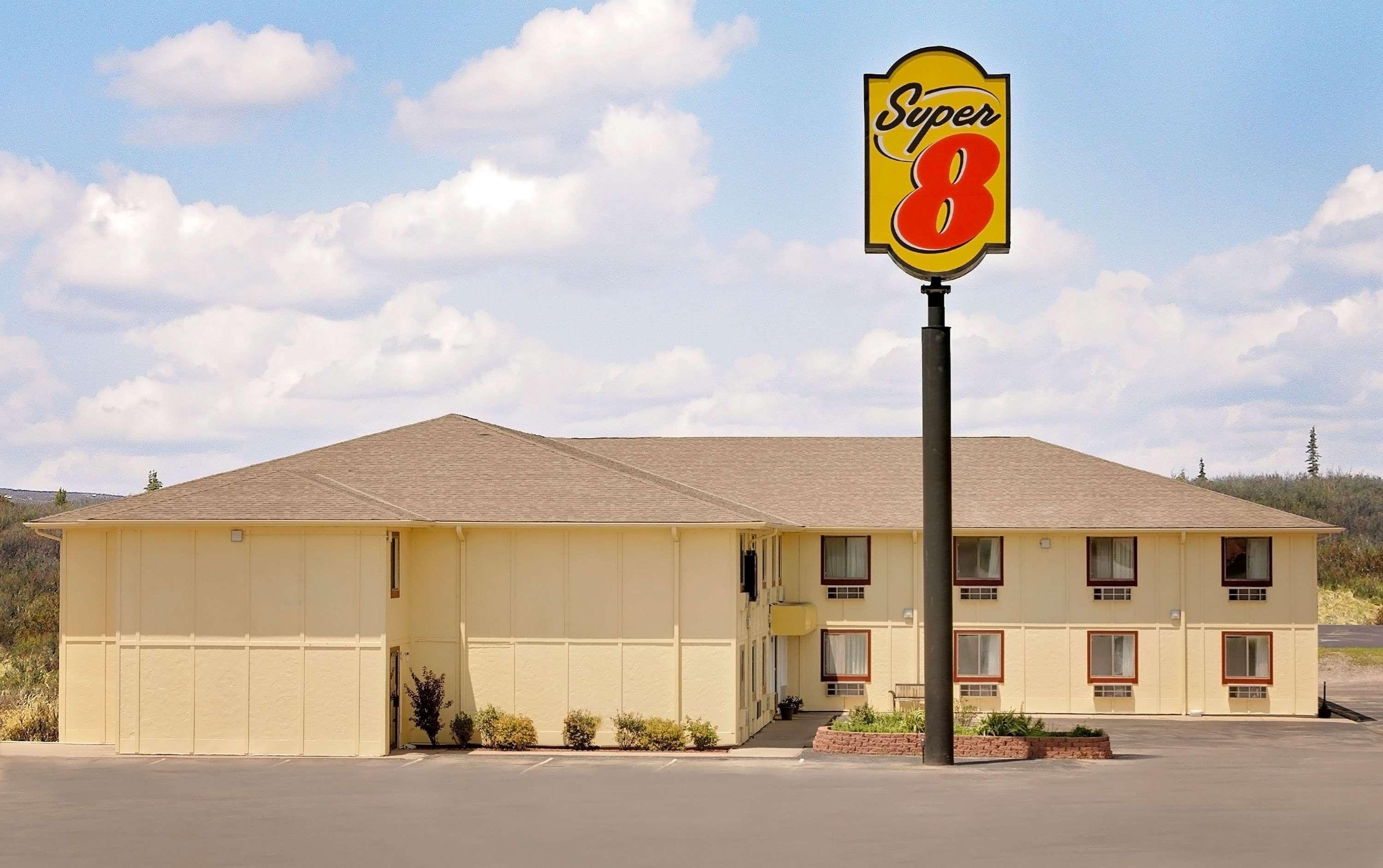 Super 8 By Wyndham Rock Port Mo Hotel Exterior photo